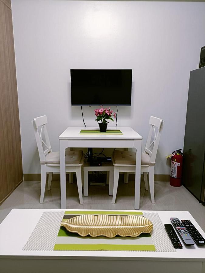 Home Away From Home Manila Luaran gambar
